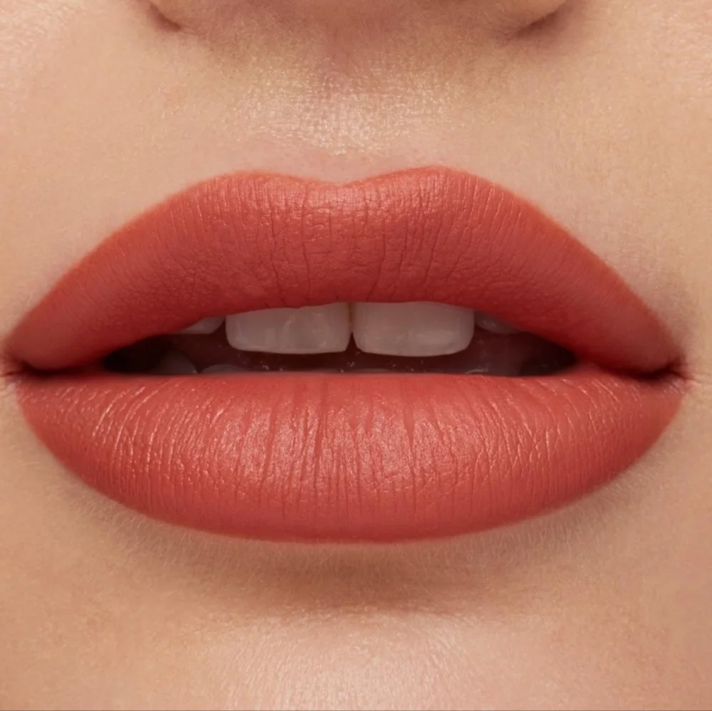 MAC Cosmetics silky matte